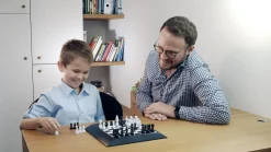 MILLENNIUM M810 ChessGenius - Chess Computer